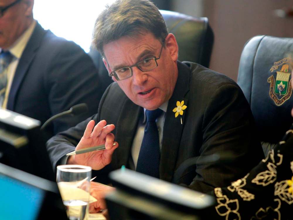 BORIS MINKEVICH / WINNIPEG FREE PRESS FILES
Winnipeg City Councillor Brian Mayes, chairman of the environment committee.