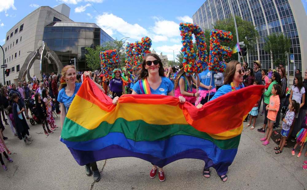 TREVOR HAGAN / WINNIPEG FREE PRESS
Thousands of people, of all ages, attended Sunday's parade.
