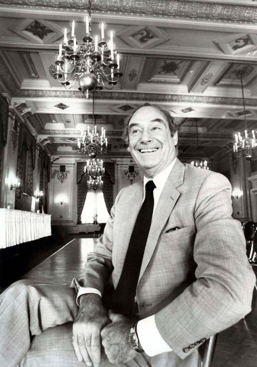 Jack Perrin in 1981, when he owned the hotel. (Jim Wiley / Winnipeg Free Press files)