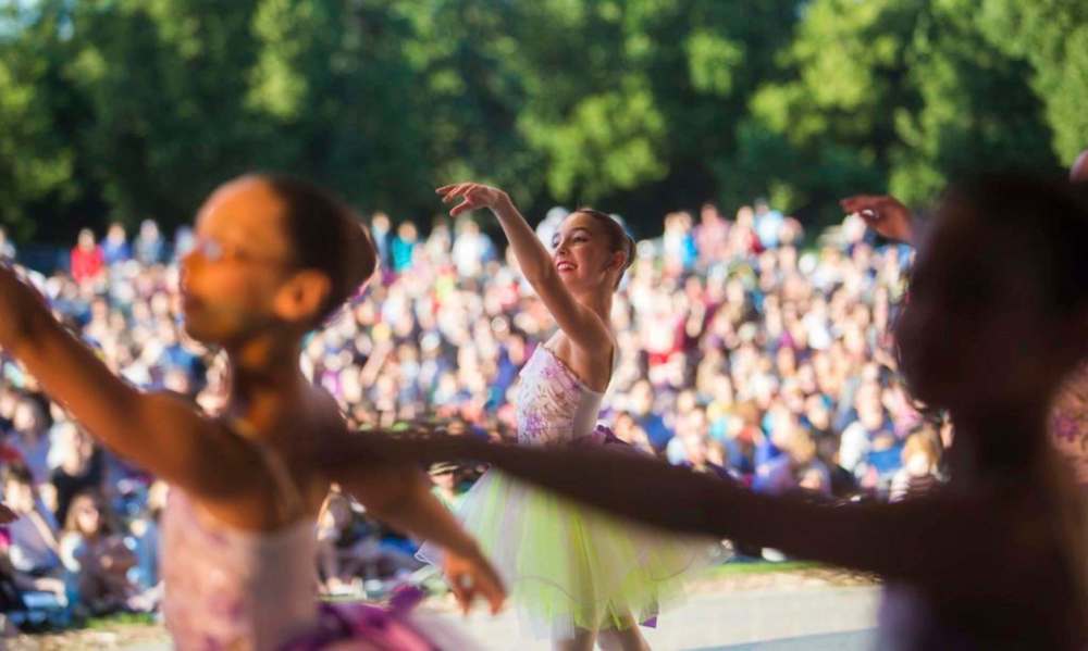 The Royal Winnipeg Ballet launches its 79th season with three outdoor performances in Assiniboine Park. (Mikaela MacKenzie / Winnipeg Free Press)
