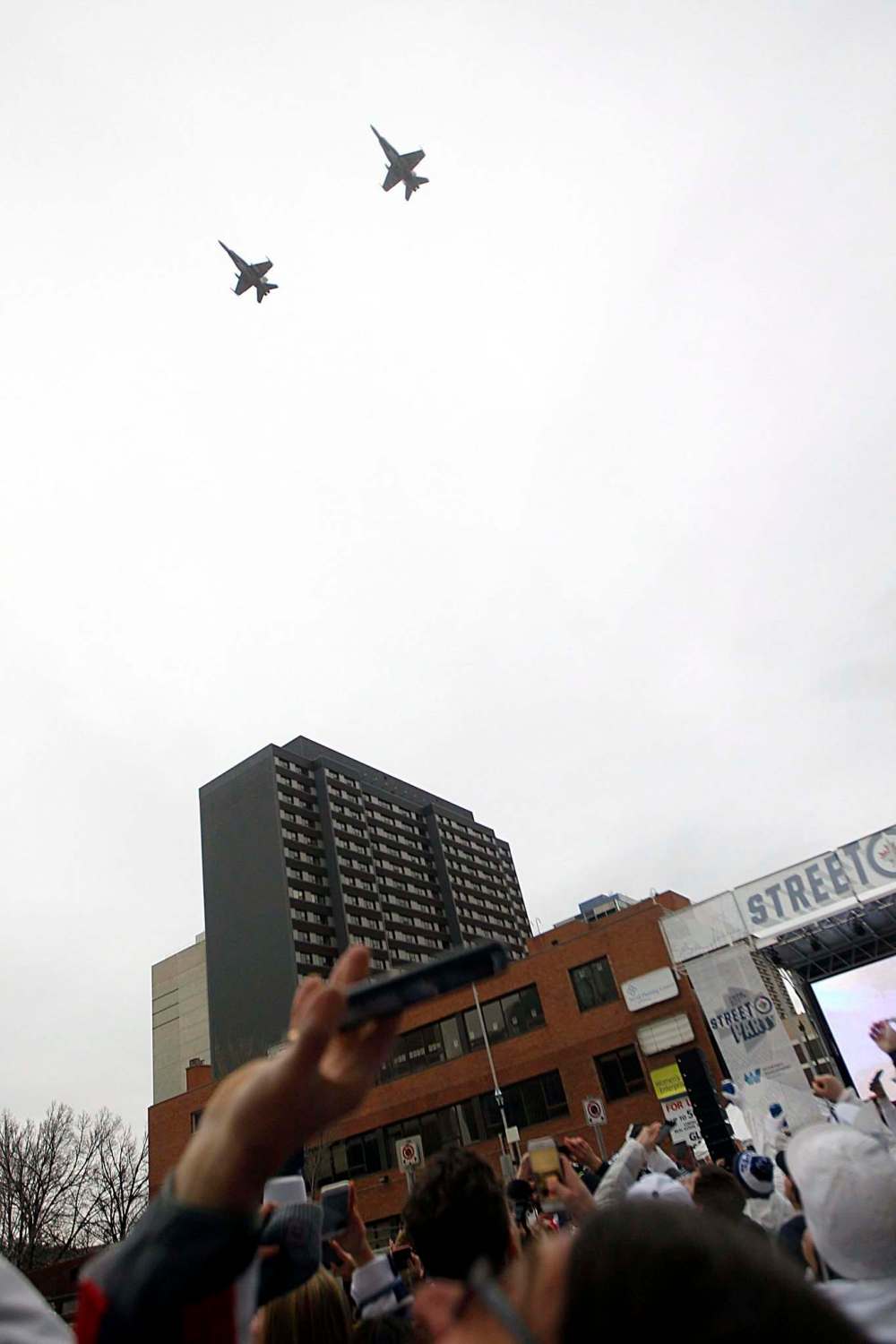 PHIL HOSSACK / WINNIPEG FREE PRESS FILES
A pair of CF-18 Hornet fighter jets fly over the Winnipeg Jets Whiteout Party on May 1.