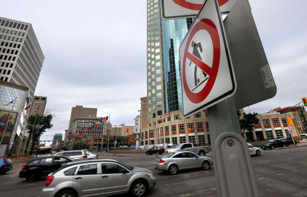 WAYNE GLOWACKI / WINNIPEG FREE PRESS
Reopening Portage and Main to pedestrians will create a safer downtown environment for women.