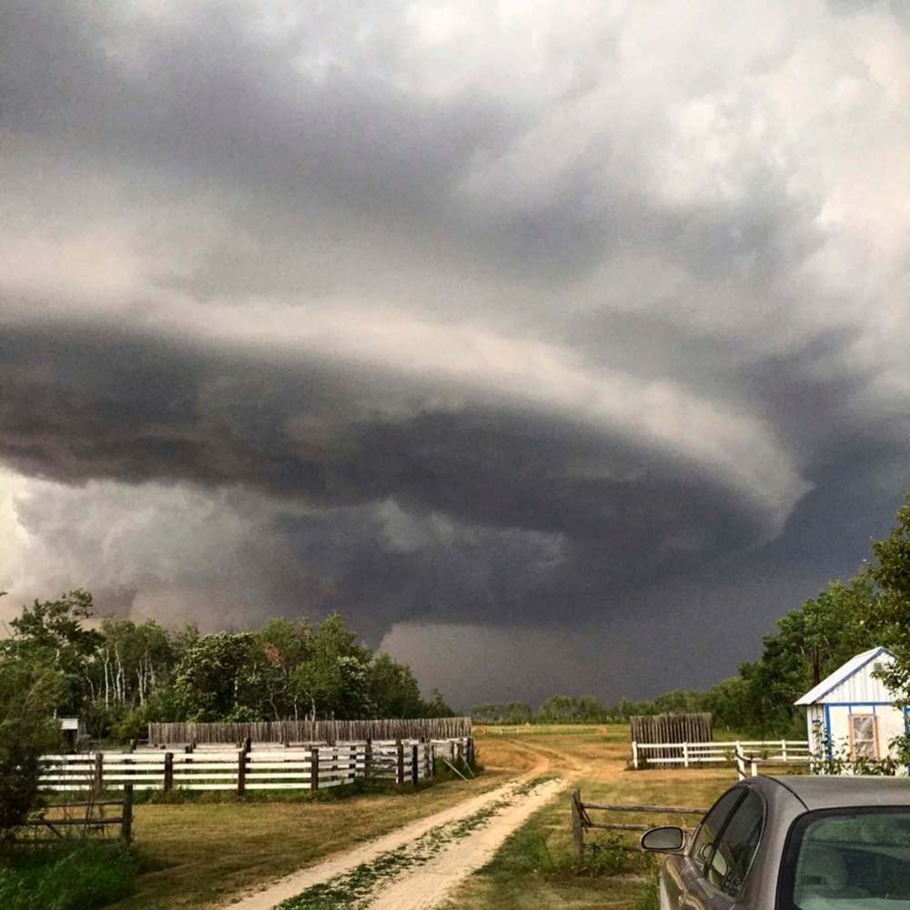 This photo of Friday's tornado was taken 13 kilometres south of Silver Ridge in the RM of Alonsa, looking north. (Clint Robertson)