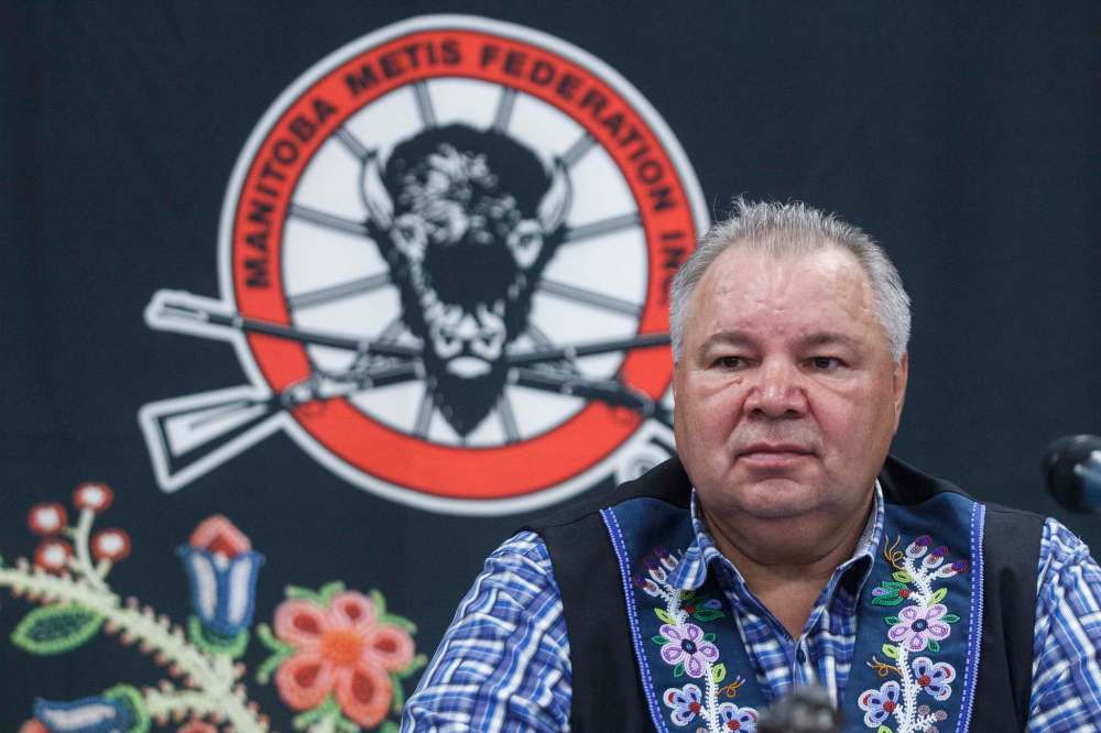 David Chartrand says a meeting with provincial government officials would be futile if the province refuses to discuss disagreements over Manitoba Hydro and night hunting. (Mike Deal / Winnipeg Free Press Files)