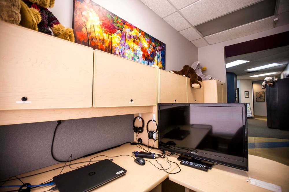 MIKAELA MACKENZIE / WINNIPEG FREE PRESS
A monitoring station for CFS.