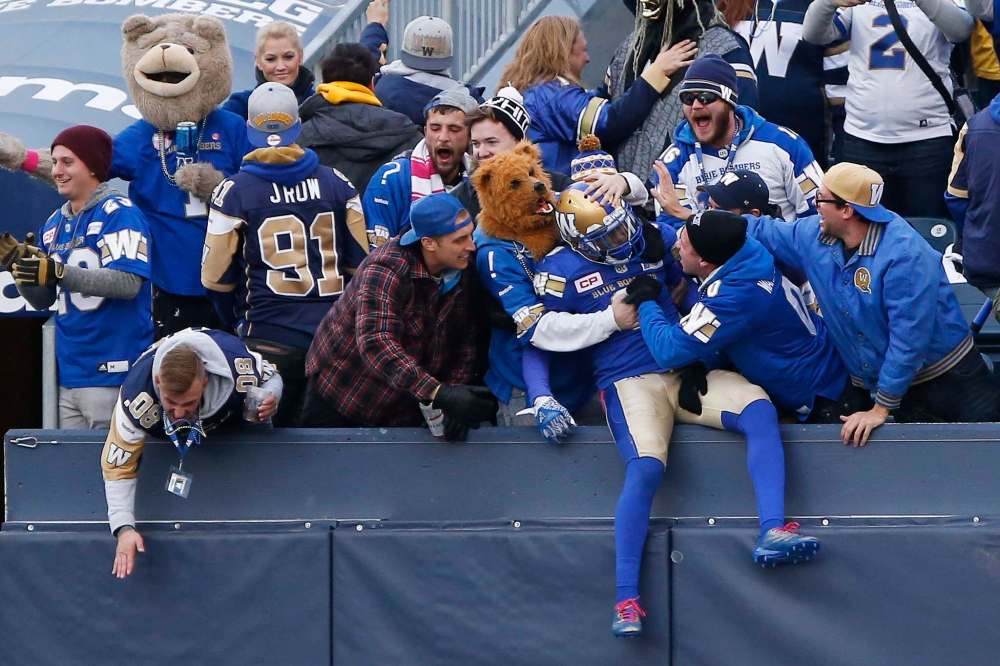 Throughout years of dysfunction on and off the field, fans of the Winnipeg Blue Bombers continue to show up to watch their team in the hope that this is the year they bring the Grey Cup back to the city. (John Woods / The Canadian Press files)