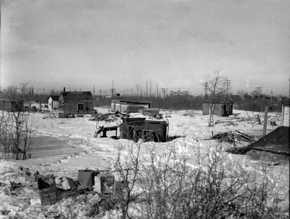 Gerry Cairns / Winnipeg Free Press Collection, Archives of Manitoba
Rooster Town is seen in March 1959. Soon afterward, residents were evicted and the buildings demolished to make way for new development.