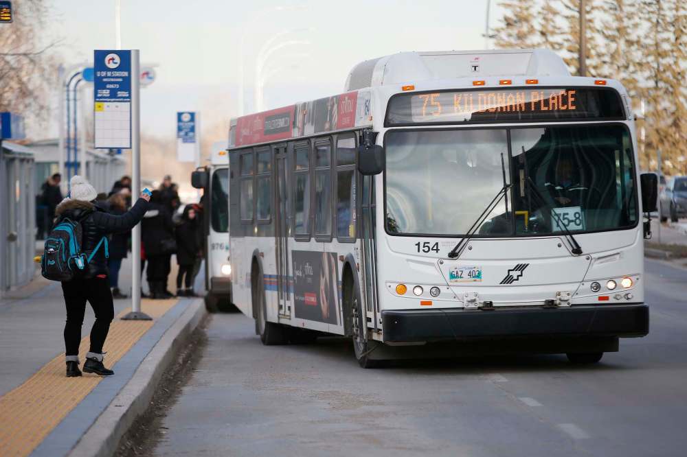 JOHN WOODS / WINNIPEG FREE PRESS <p/> Passengers use public bus transportation at the University of Manitoba Tuesday, November 27, 2018.
