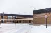 The Lord Selkirk Regional Comprehensive Secondary School opened again Tuesday morning before the lockdown. (Mikaela MacKenzie / Winnipeg Free Press)