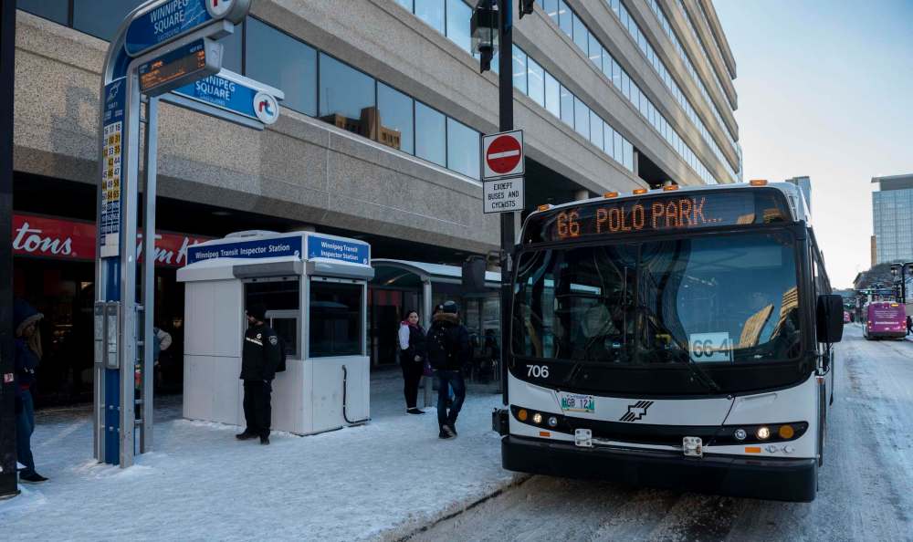 Winnipeg Transit’s 2018 projected surplus is expected to be $12.8 million. (David Lipnowski / Winnipeg Free Press files)