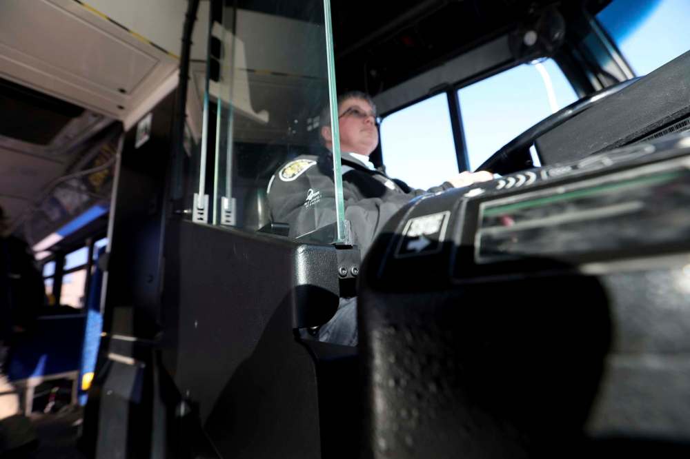 On Tuesday, the city's public works committee voted to install safety shields on the city's fleet of 630 buses over the next 18 months. (Ruth Bonneville / Winnipeg Free Press files)