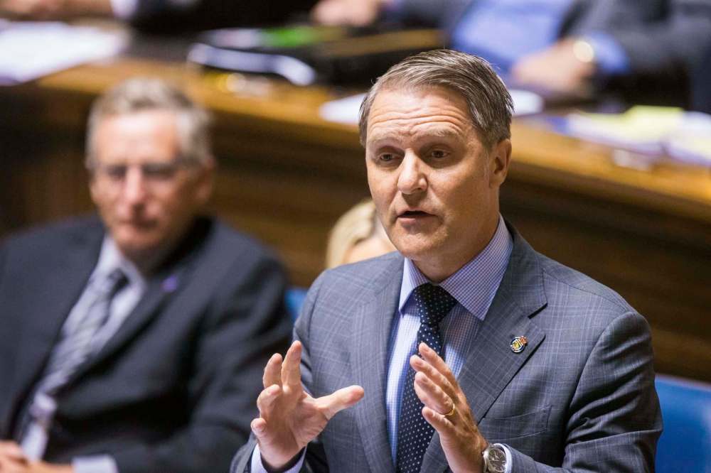 MIKAELA MACKENZIE / WINNIPEG FREE PRESS FILES
Health Minister Cameron Friesen played hardball on a wage freeze for Doctors Manitoba, but his government supports a pay raise for judges.