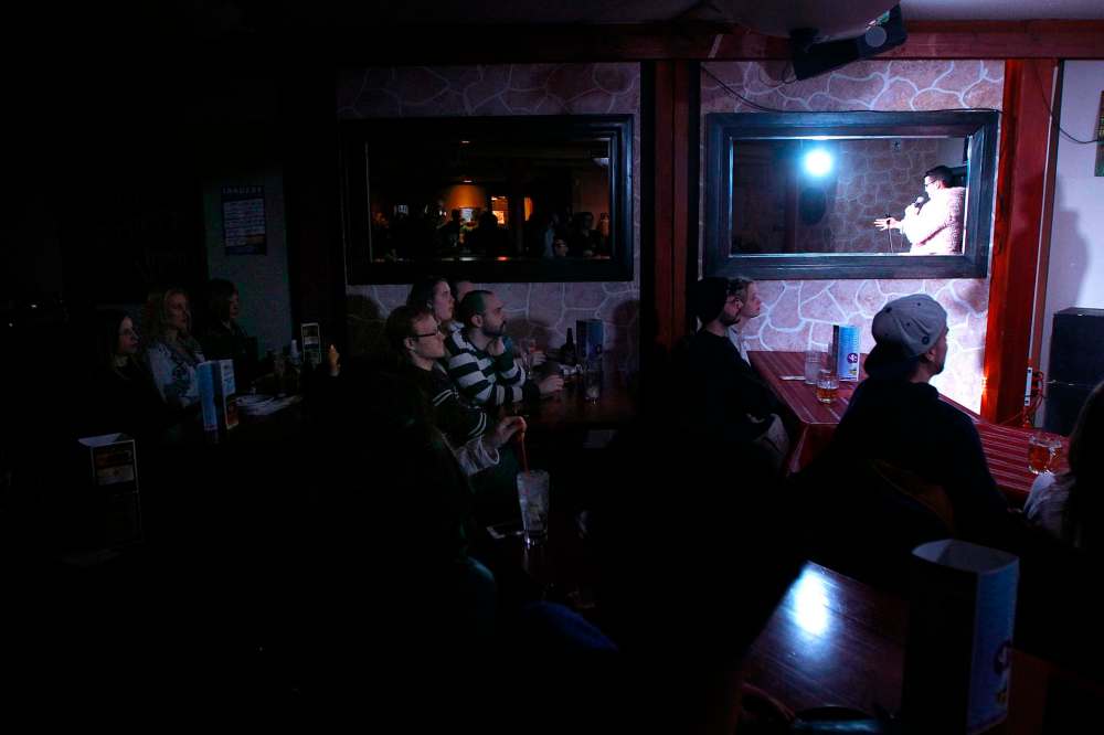 PHIL HOSSACK / WINNIPEG FREE PRESS
Comedy on Stage at Wee Johnny’s.