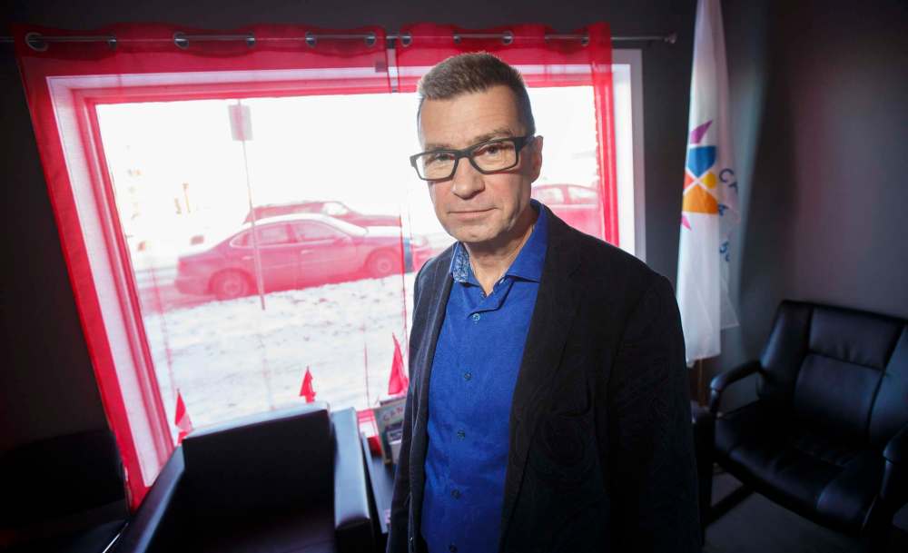 Charleswood-St. James-Assiniboia-Headingley MP Doug Eyolfson was assaulted in 2015 while working at HSC when a patient punched him in the face. (Mike Deal / Winnipeg Free Press files)