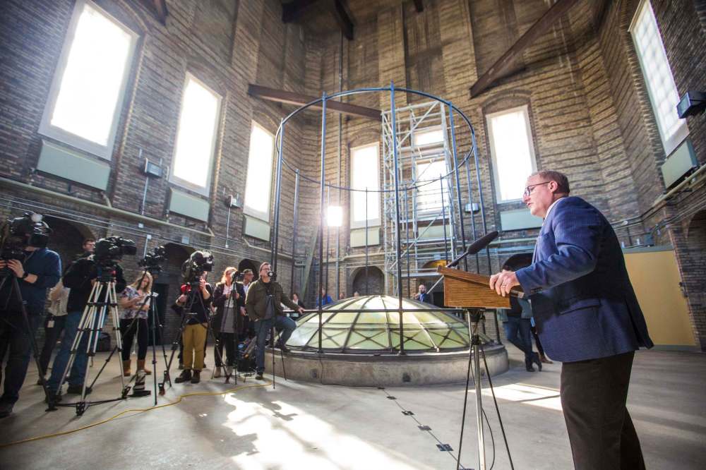 MIKAELA MACKENZIE / WINNIPEG FREE PRESS
Finance Minister Scott Fielding announces $10 million annual funding for the restoration and preservation of the Manitoba Legislative Building at a press conference in the space above the rotunda in Winnipeg on Friday.