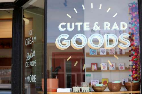 RUTH BONNEVILLE / WINNIPEG FREE PRESS
Photos of the store front window