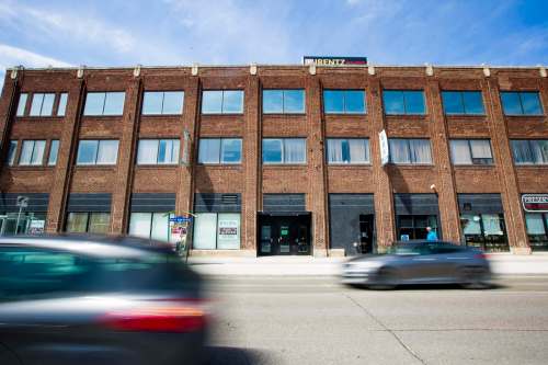 Since it opened in October 2017, the Restorative Justice Centre at 686 Portage Ave. has been triaging cases police and Crown prosecutors recommend should be diverted out of the courts. (Mikaela MacKenzie / Winnipeg Free Press)