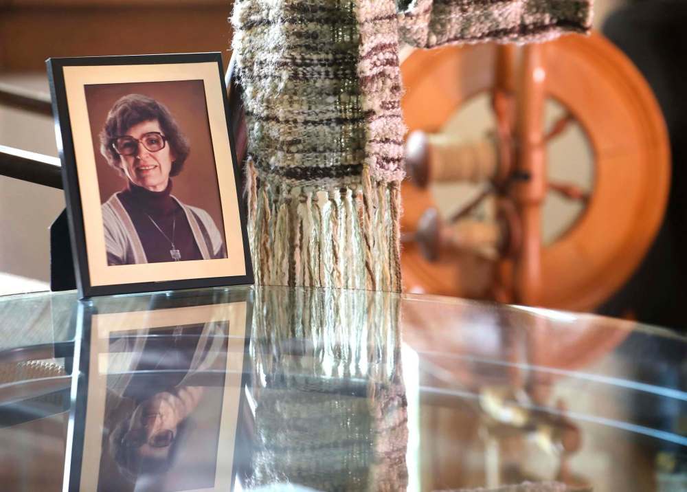 RUTH BONNEVILLE / WINNIPEG FREE PRESS
Ferguson as a young woman wearing a scarf made of wool she spun, dyed and wove.