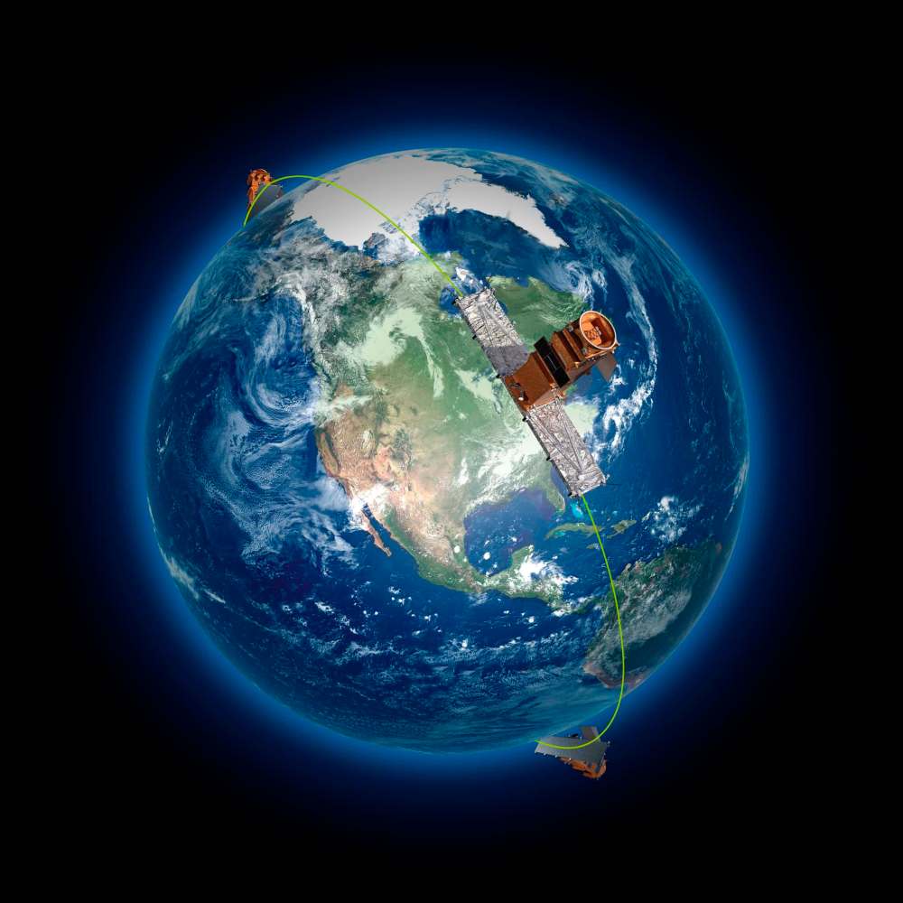 The three RADARSAT Constellation Mission spacecraft will be evenly spaced on the same orbital plane at an altitude of 600 km. (Canadian Space Agency)