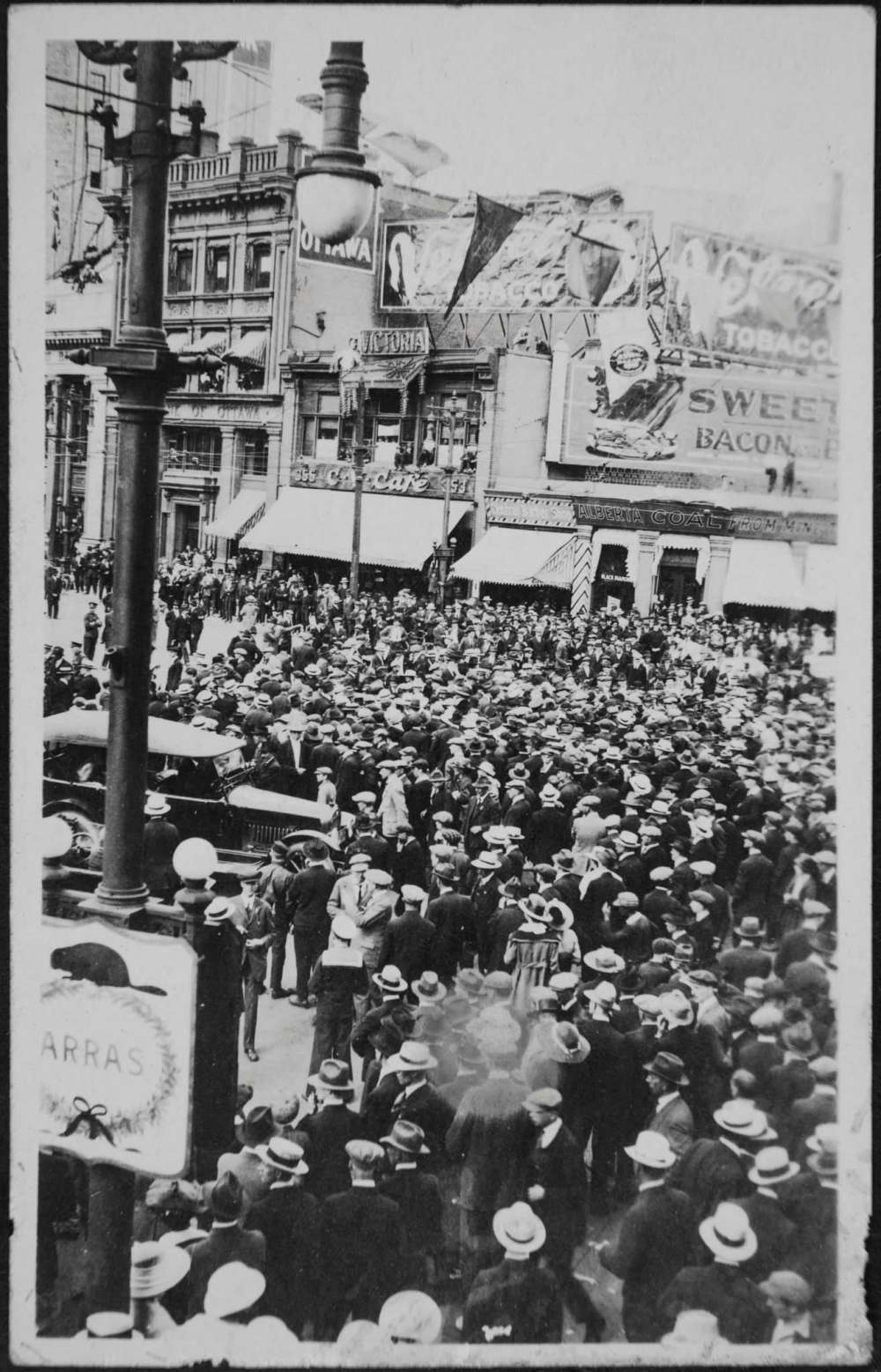 Archives of Manitoba
Crowds overwhelmed Portage and Main during the Winnipeg General Strike.