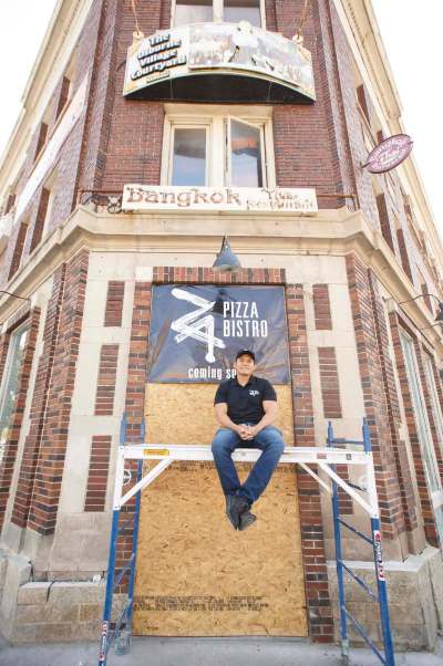 MIKE DEAL / WINNIPEG FREE PRESS
Manly Cheung is opening a new Za Pizza Bistro at the corner of River Avenue and Osborne Street.