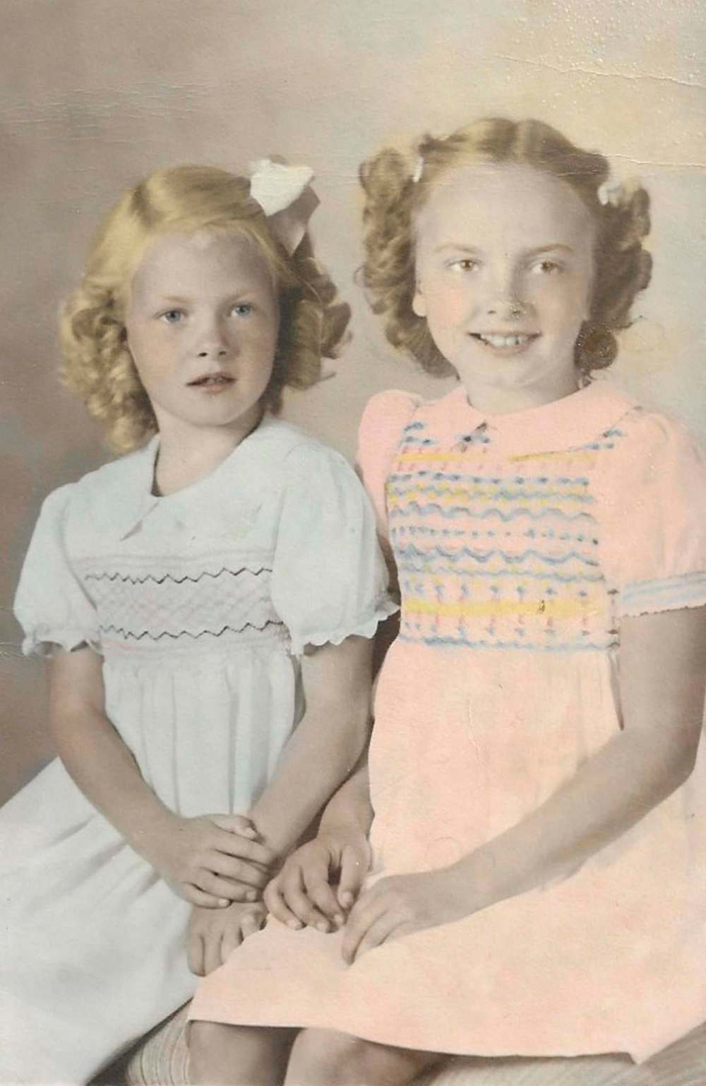 Bonnie with her younger sister, Dorene Petersen, in 1951. (SUPPLIED)