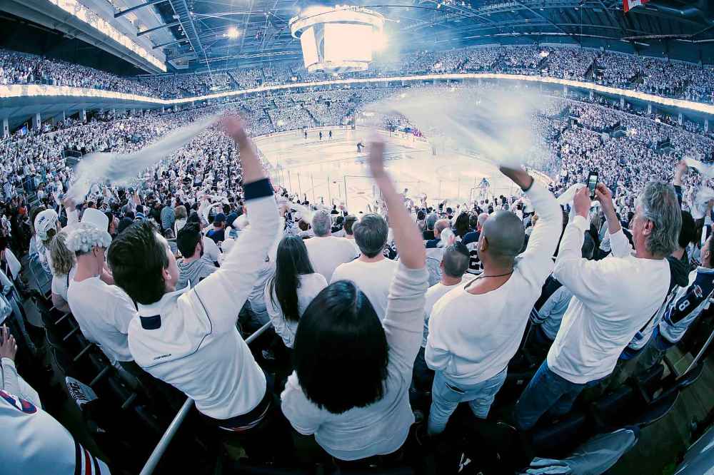 John Woods / THE CANADIAN PRESS
Winnipeg Jets fans take part in the Whiteout during the first period of the Jets Stanley Cup playoff game against the St. Louis Blues in Winnipeg on Wednesday.