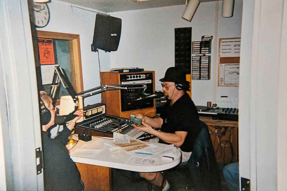 SUPPLIED
CKUW 2002
Eleanor Reimer, left, with Ronnie Lindsay
