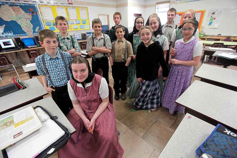 PHIL HOSSACK/Winnipeg Free Press
Students in grades five through eight at the James Valley Colony School.