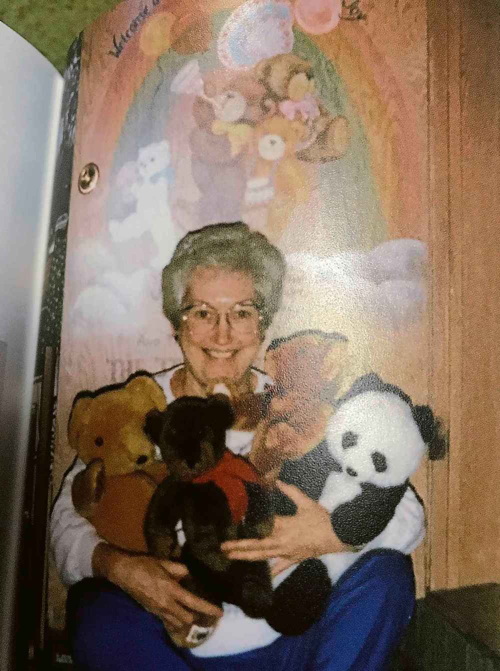 Vera McLean had an amazing collection of teddy bears and astonishing artistic abilities. (Supplied)