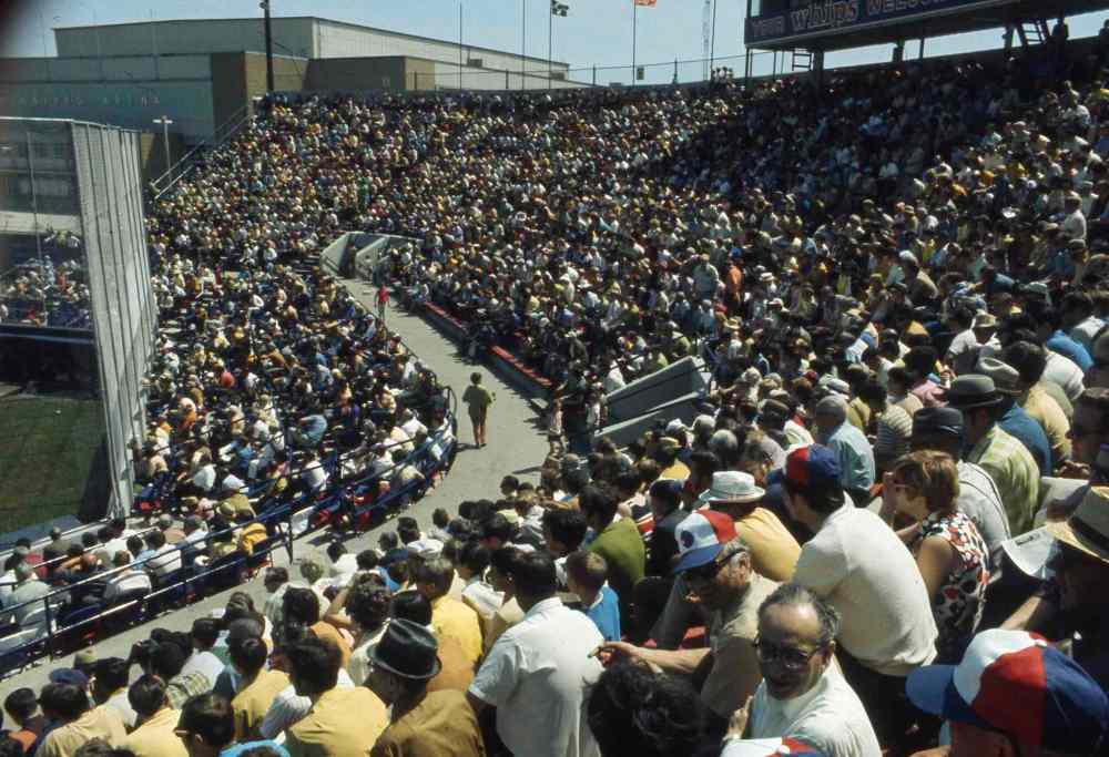 The crowd as the Winnipeg Whips played the Syracuse Chiefs in June 1970. (Winnipeg Free Press files)