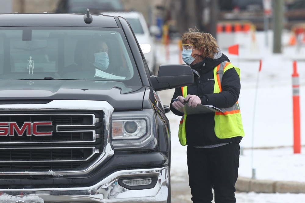 Contact tracing is one of the most important tools government has to reduce the spread of COVID-19. (Mike Deal / Winnipeg Free Press files)