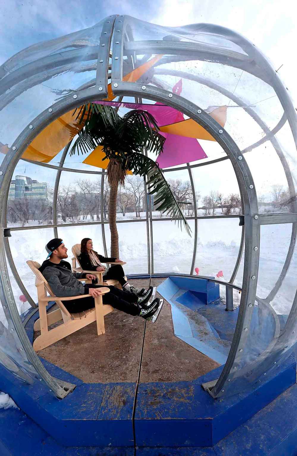 Warming huts located along the Red River Mutual Trail provide lively and warm retreats on cold winter days. Forks staff will be monitoring safety conditions to see whether the naturally frozen trail can be open to the public at all this year. (Wayne Glowaki / Free Press files)