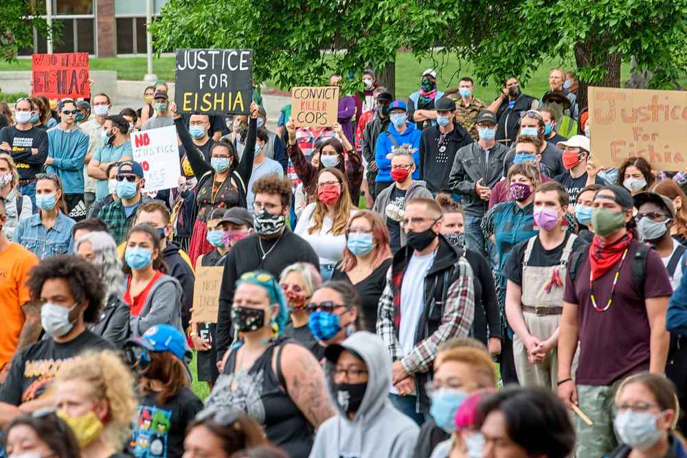 JESSE BOILY / WINNIPEG FREE PRE
Protesters gathered on the grounds of Manitoba's legislature in memory of Eishia Hudson on Friday. Hudson, 16, was fatally shot by police in April. (Jesse Boily/Winnipeg Free Press)
Reporter: Maggie