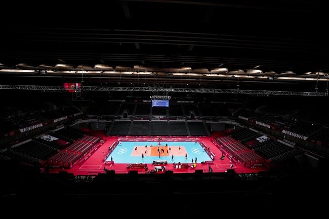 The US women Volleyball team practice during a team training session at Ariake Arena at the 2020 Summer Olympics, Thursday, July 22, 2021, in Tokyo, Japan. (AP Photo/Manu Fernandez)