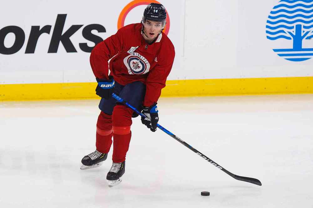 MIKE DEAL / FREE PRESS FILES
Ville Heinola, currently with the Manitoba Moose, has a legitimate shot at being a top-pairing guy for years to come.