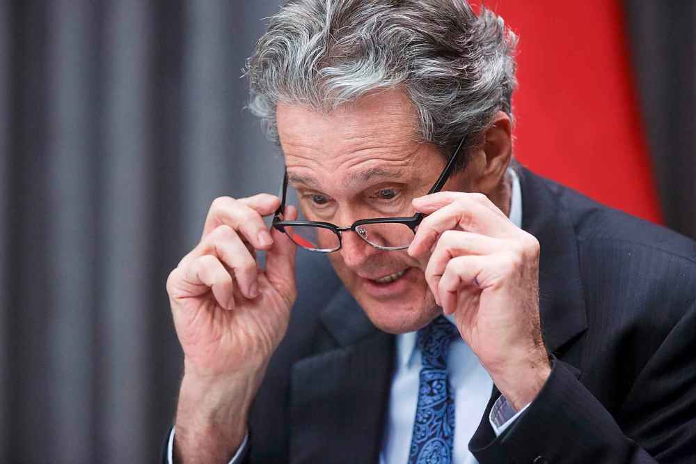 MIKE DEAL / WINNIPEG FREE PRESS
Now anyone entering Manitoba from anywhere in Canada will be required to self-isolate for 14 days. This includes those entering from northern and Western Canada, and from west of Terrace Bay in Ontario, which under previous health orders did not require self-isolation.