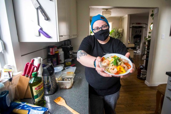 MIKAELA MACKENZIE / WINNIPEG FREE PRESSChef Ashley Hebel is early to bed and early to rise, so she appreciates quick dishes.