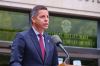 Businesses that repeatedly and intentionally violate provincial public health orders should be closed, says Mayor Brian Bowman. (Mike Deal / Winnipeg Free Press files)