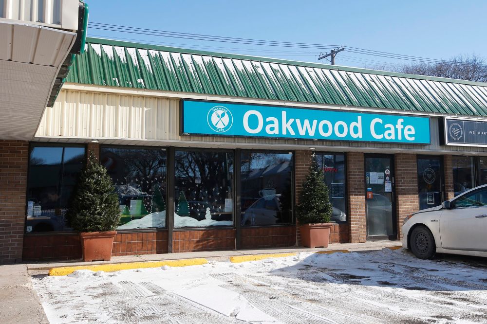 JOHN WOODS / WINNIPEG FREE PRESS
Oakwood Café owner Wendy May emailed the premier on Friday afternoon to raise concerns about a situation that ended with her turning away Progressive Conservative MLA Janice Morley-Lecomte. (JOHN WOODS / WINNIPEG FREE PRESS)