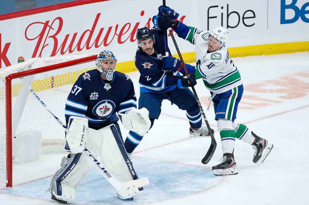 WINNIPEG FREE PRESS
The Jets dodged a bullet when they left Dylan DeMelo (centre) exposed in the expansion draft only to have forward Mason Appleton selected instead. (John Woods / Winnipeg Free Press files)