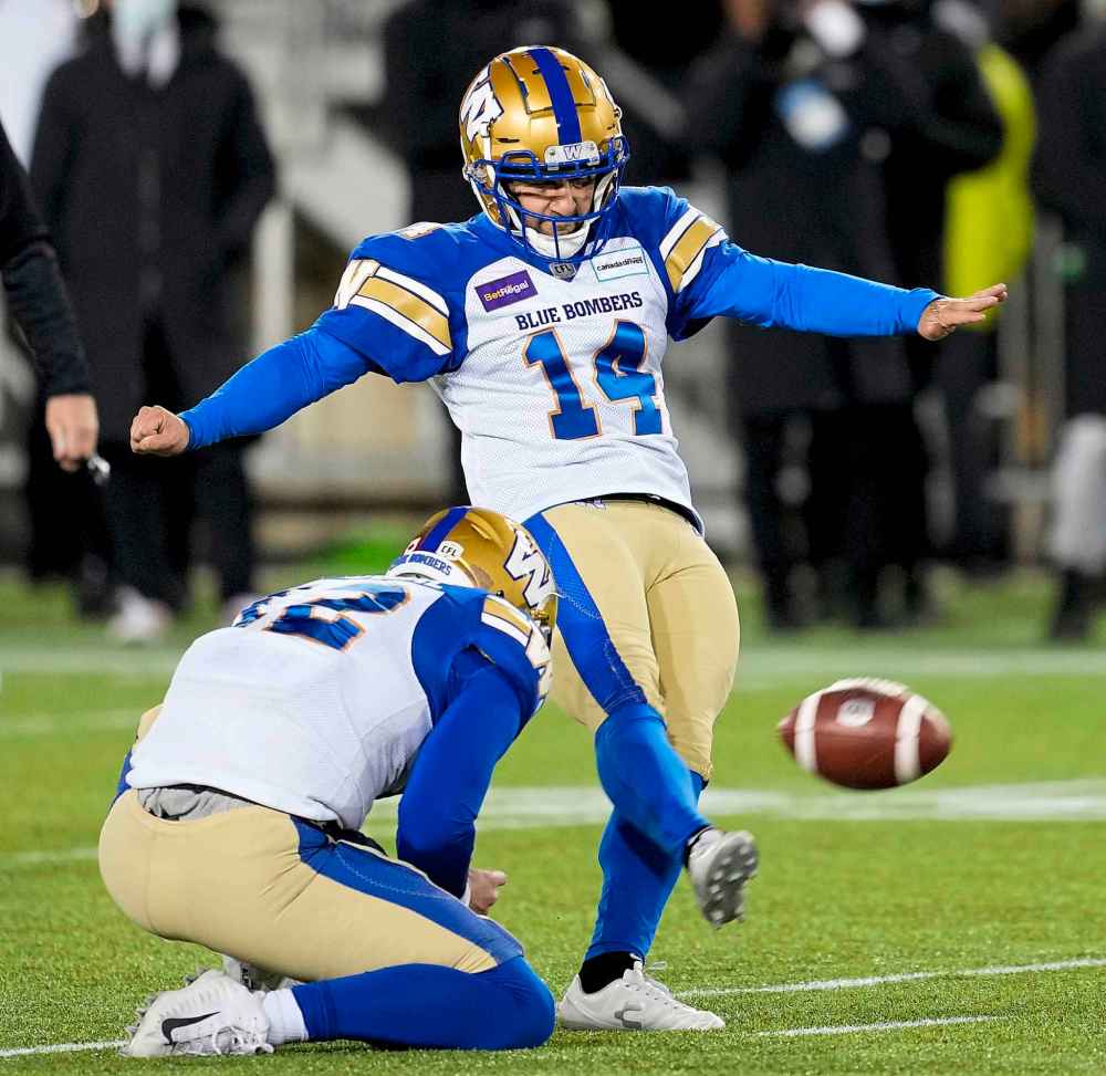 CP
Winnipeg Blue Bombers kicker Sergio Castillo (14) kicks a field goal against the Hamilton Tiger-Cats during second half. (Ryan Remiorz / The Canadian Press)
