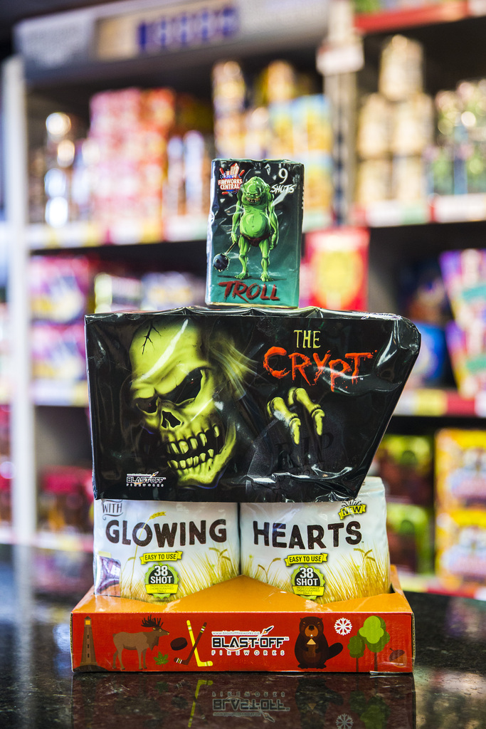 MIKAELA MACKENZIE / WINNIPEG FREE PRESS
Some of Red Bomb Fireworks top picks for Canada Day this year.