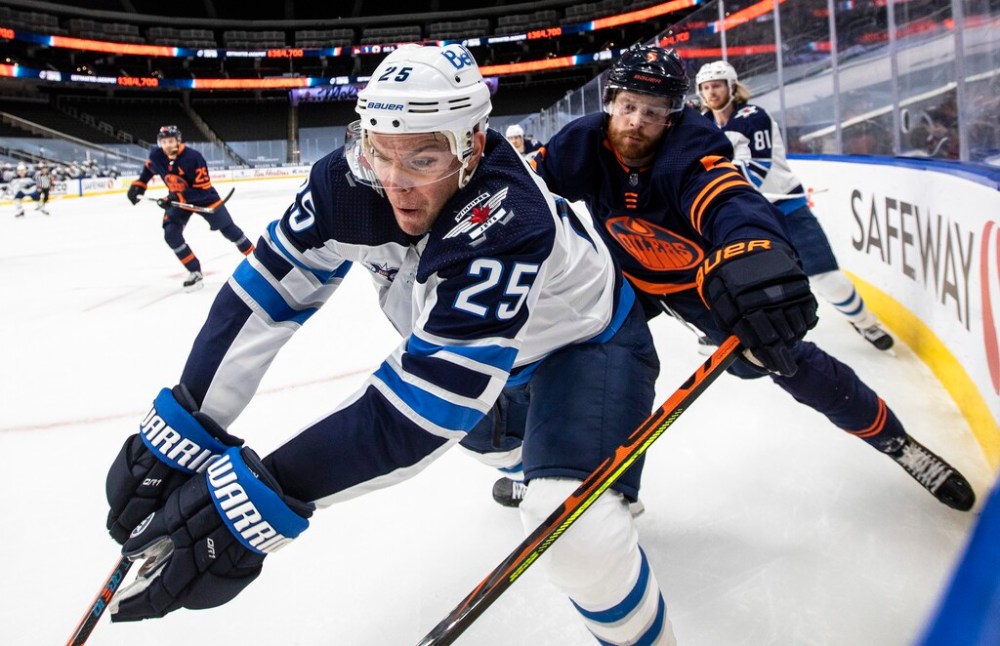 CP
Paul Stastny will play in his 1,000th career game on Tuesday. (Jason Franson / The Canadian Press files)