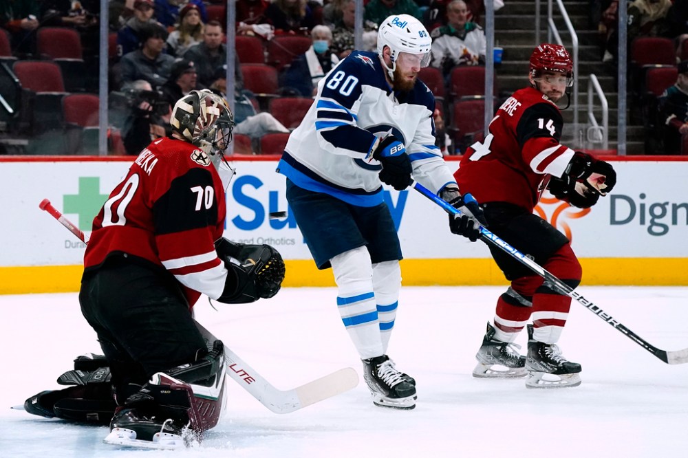 CP
The Jets beat the Arizona Coyotes 3-1 on Jan. 4. (Ross D. Franklin / The Associated Press files)