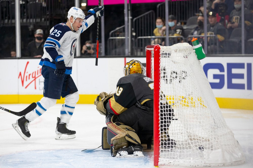 CP
The Jets started their eight-game away schedule with a 5-4 overtime victory in Las Vegas. (Ellen Schmidt / The Associated Press files)