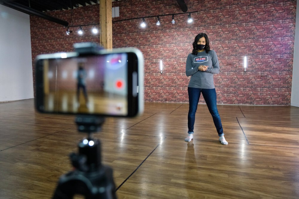 Maria Anne Rawluk, founder of Drop In Dance Winnipeg, offered virtual dance classes during the last round of restrictions. (Daniel Crump / Winnipeg Free Press files)