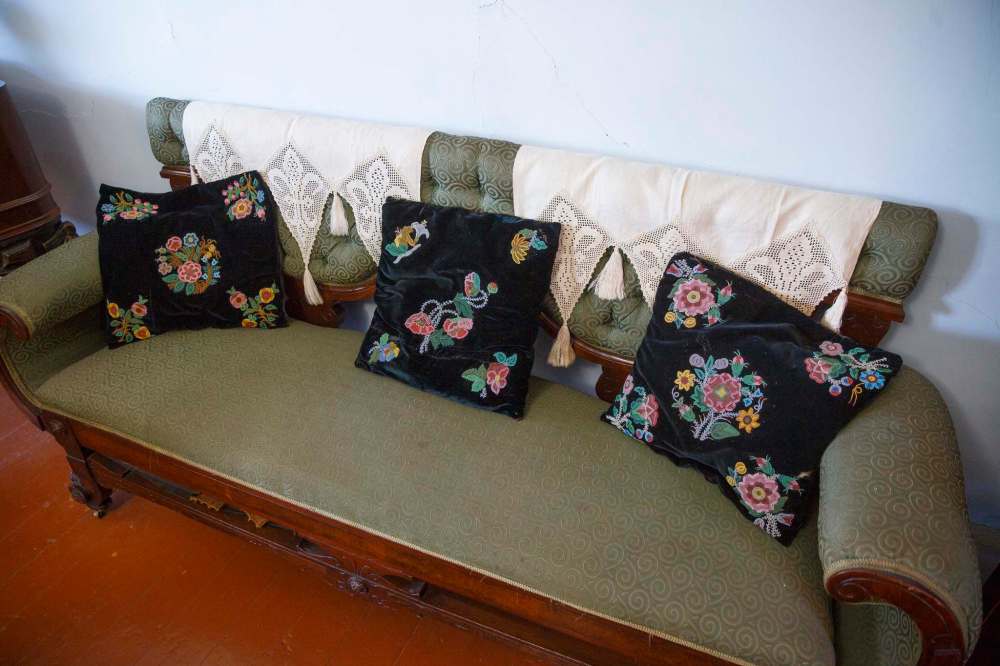 Cushions with beadwork that belonged to Harriet Inkster. (Mike Deal / Winnipeg Free Press)