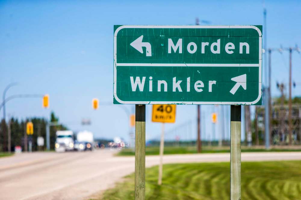MIKAELA MACKENZIE / WINNIPEG FREE PRESS
MIKAELA MACKENZIE / WINNIPEG FREE PRESS
Signs for Morden and Winkler on Monday, May 31, 2021. For Malak Abas story.
Winnipeg Free Press 2020.