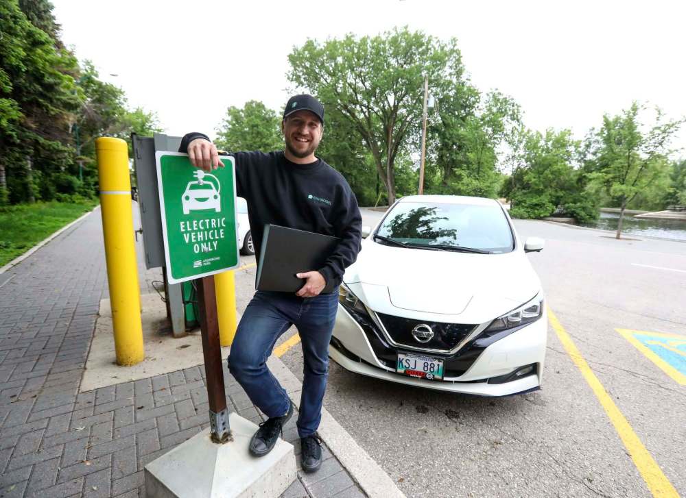 Tyler Sholikovski founded Envirodel Zero Emissions Courier after years of reconnaissance and a pandemic-related layoff. (Ruth Bonneville / Winnipeg Free Press)